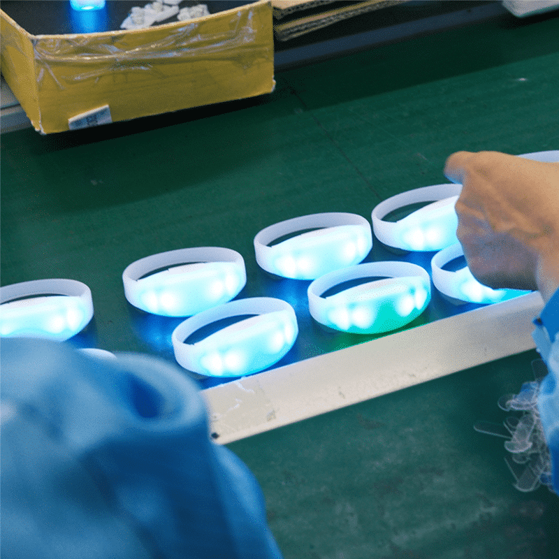 สายรัดข้อมือ LED
