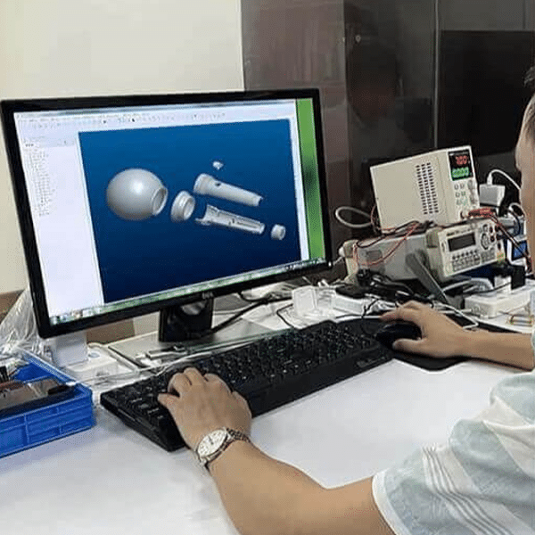 engineer วิศวกรผู้ผลิตแท่งไฟ